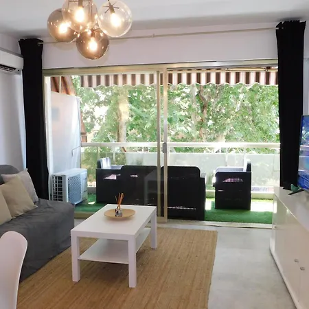 Апартаменты Cosy T1 Silva Plana Air-conditioned Антиб